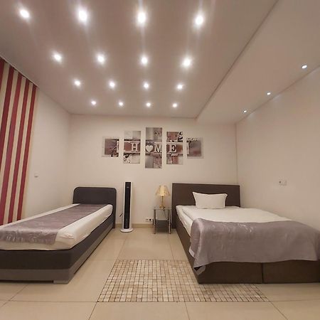 Gemuetliches J&L Apartment Nahe Des Hauptbahnhofes بادن بادن المظهر الخارجي الصورة