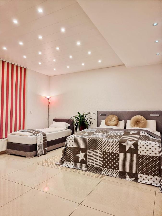 Gemuetliches J&L Apartment Nahe Des Hauptbahnhofes بادن بادن المظهر الخارجي الصورة